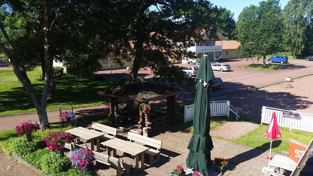 Basto Hotel & Stugby Palsbole Eksteriør bilde